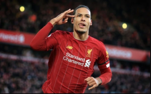 Hậu vệ hay nhất thế giới - Van Dijk đã giành nhiều danh hiệu quan trọng cùng câu lạc bộ Liverpool